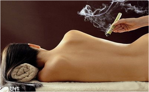 中醫(yī)針灸療法中艾灸 能有效治療頭痛癥狀 中醫(yī)針灸療法中艾灸 能有效治療頭痛癥狀