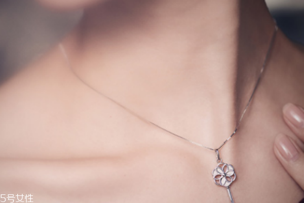 鉑金項(xiàng)鏈保值嗎 收藏價(jià)值不高 鉑金項(xiàng)鏈保值嗎 收藏價(jià)值不高