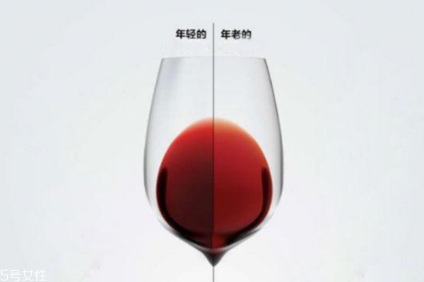 紅酒顏色發(fā)褐色能喝嗎 陳年老釀可以喝 紅酒顏色發(fā)褐色能喝嗎 陳年老釀可以喝