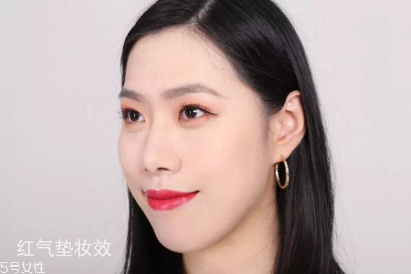 阿瑪尼紅氣墊和粉氣墊哪個好 阿瑪尼紅氣墊和粉氣墊區(qū)別 阿瑪尼紅氣墊和粉氣墊哪個好 阿瑪尼紅氣墊和粉氣墊區(qū)別