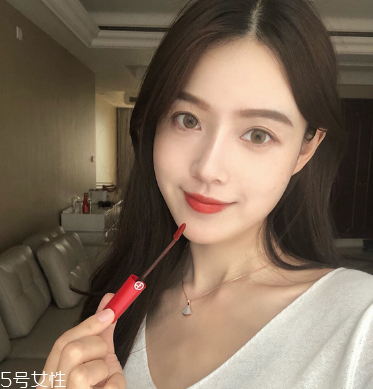 阿瑪尼405和迪奧740哪個(gè)好看 阿瑪尼405和迪奧740對比