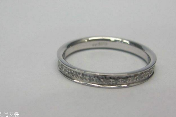 925銀戒指會(huì)變色嗎 氧化是正?，F(xiàn)象