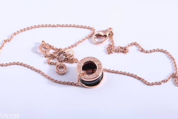 玫瑰金項(xiàng)鏈會(huì)氧化嗎 屬于正?，F(xiàn)象