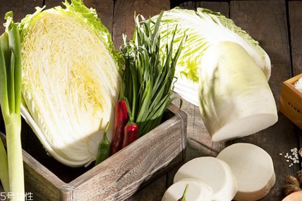 辣白菜是生的嗎 泡菜都是生的 辣白菜是生的嗎 泡菜都是生的
