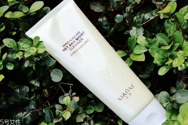 洗面奶和潔面啫喱哪個(gè)好 看完這篇心里就有答案 洗面奶和潔面啫喱哪個(gè)好 看完這篇心里就有答案