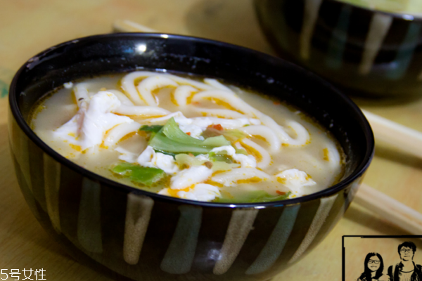 烏冬面有點酸 輕微酸味是正常的 烏冬面有點酸 輕微酸味是正常的