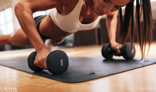 健身新手開(kāi)始怎么練最好 健身新手常見(jiàn)錯(cuò)誤動(dòng)作 健身新手開(kāi)始怎么練最好 健身新手常見(jiàn)錯(cuò)誤動(dòng)作