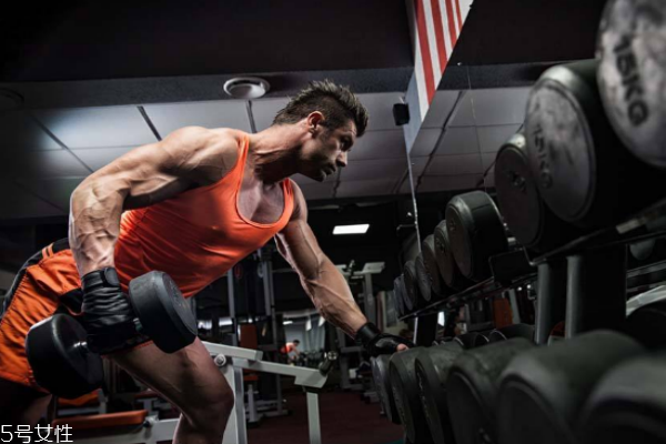 健身房有氧運(yùn)動(dòng)有哪些項(xiàng)目 健身房的正確健身步驟 健身房有氧運(yùn)動(dòng)有哪些項(xiàng)目 健身房的正確健身步驟