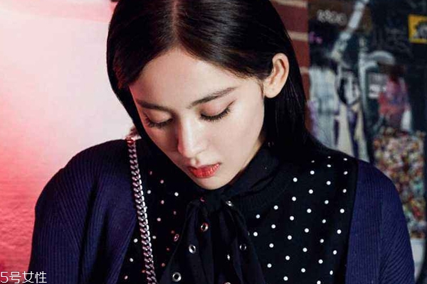 腮紅應(yīng)該涂在什么位置 5個(gè)地方召喚嘭嘭紅潤肌 腮紅應(yīng)該涂在什么位置 5個(gè)地方召喚嘭嘭紅潤肌