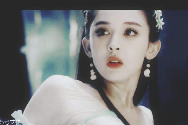 睡前怎么護(hù)理皮膚 4個習(xí)慣養(yǎng)出好氣色