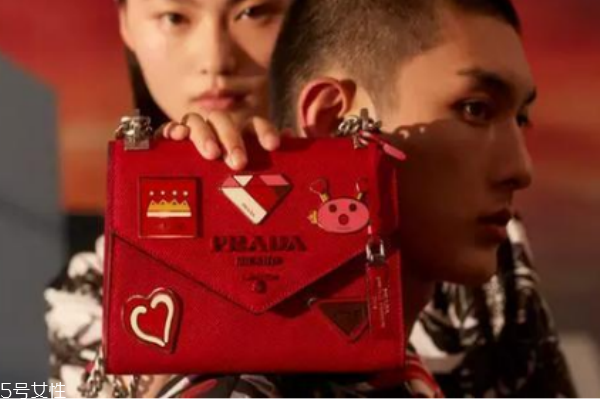 prada七夕限量版包在哪買 眾多明星都愛它 prada七夕限量版包在哪買 眾多明星都愛它