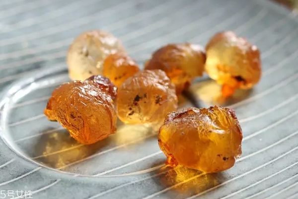 桃膠怎么看真假 3個(gè)方法讓購(gòu)買(mǎi)不踩雷