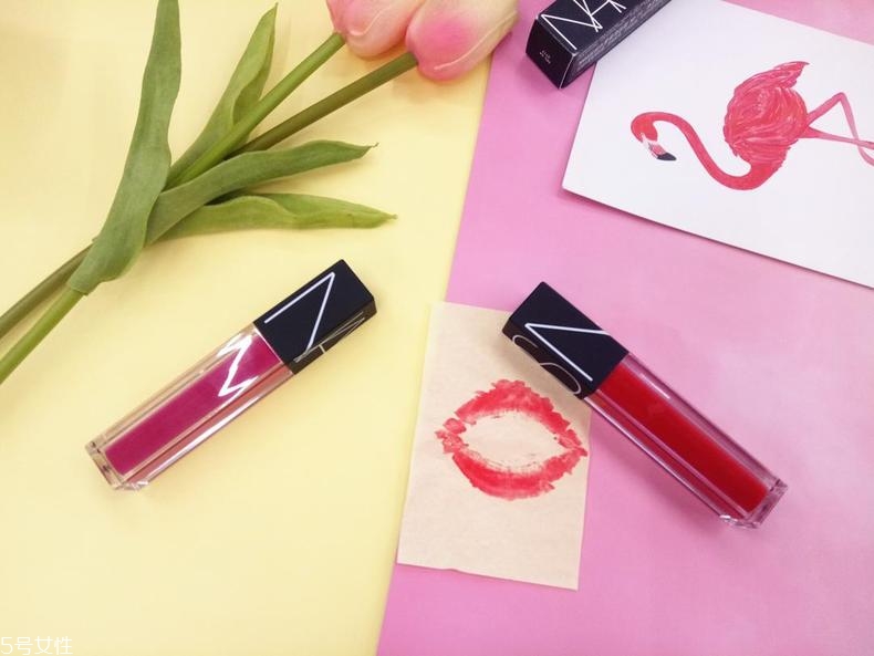 nars絲絨水霧柔滑唇霜怎么樣 比一般口紅更加顯色 nars絲絨水霧柔滑唇霜怎么樣 比一般口紅更加顯色