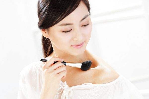 鎖骨上有疙瘩是怎么回事 鎖骨上有疙瘩是怎么回事