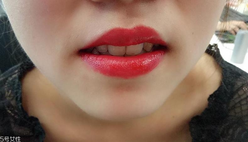 nars絲絨水霧柔滑唇霜怎么樣 比一般口紅更加顯色 nars絲絨水霧柔滑唇霜怎么樣 比一般口紅更加顯色