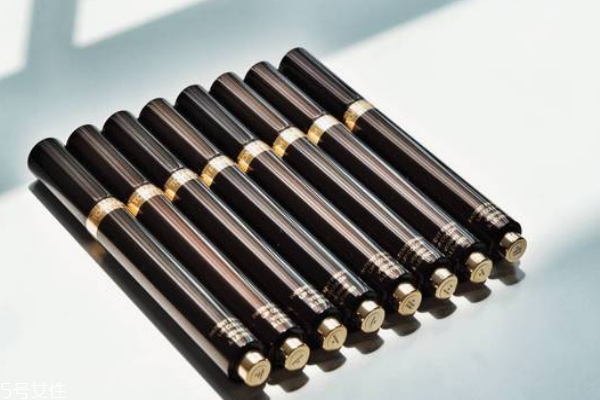 tf炫亮幻魅唇膏怎么樣 tom ford炫亮幻魅唇膏試色 tf炫亮幻魅唇膏怎么樣 tom ford炫亮幻魅唇膏試色