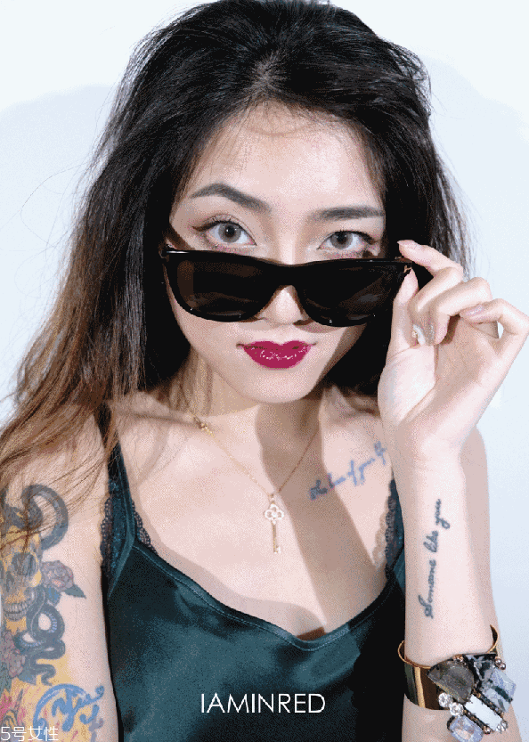 tf炫亮幻魅唇膏怎么樣 tom ford炫亮幻魅唇膏試色 tf炫亮幻魅唇膏怎么樣 tom ford炫亮幻魅唇膏試色