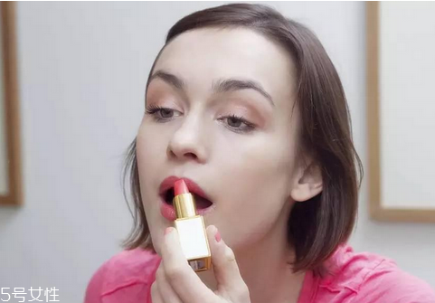 tf炫亮幻魅唇膏怎么樣 tom ford炫亮幻魅唇膏試色 tf炫亮幻魅唇膏怎么樣 tom ford炫亮幻魅唇膏試色