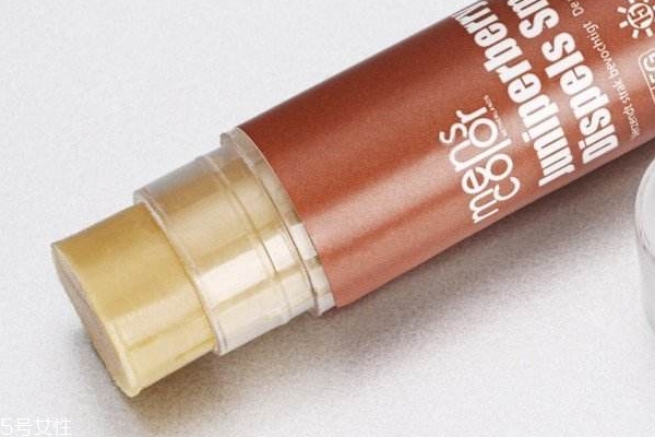 潤唇膏有幾種質(zhì)地 3大質(zhì)地誰最好用 潤唇膏有幾種質(zhì)地 3大質(zhì)地誰最好用