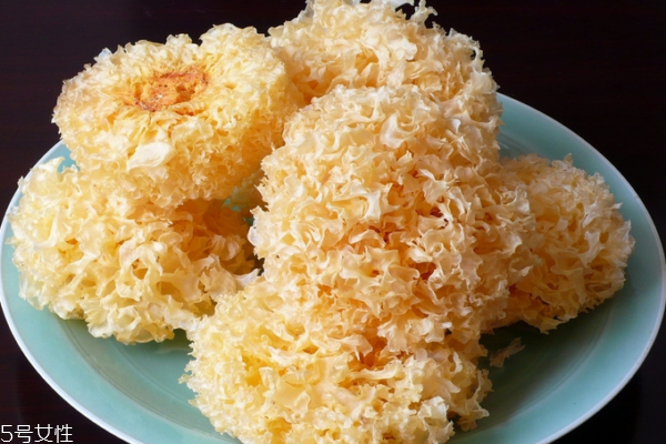 銀耳為什么不能天天吃 對(duì)脾胃不好