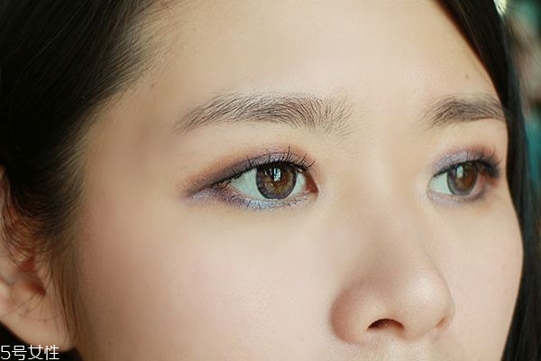 日常妝容用什么睫毛膏好 細(xì)直刷頭妝效相當(dāng)自然 日常妝容用什么睫毛膏好 細(xì)直刷頭妝效相當(dāng)自然