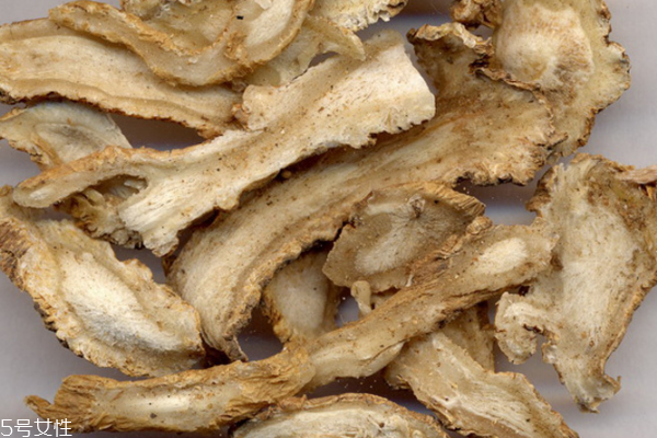 當(dāng)歸怎么泡水喝 這樣泡就對(duì)了 當(dāng)歸怎么泡水喝 這樣泡就對(duì)了