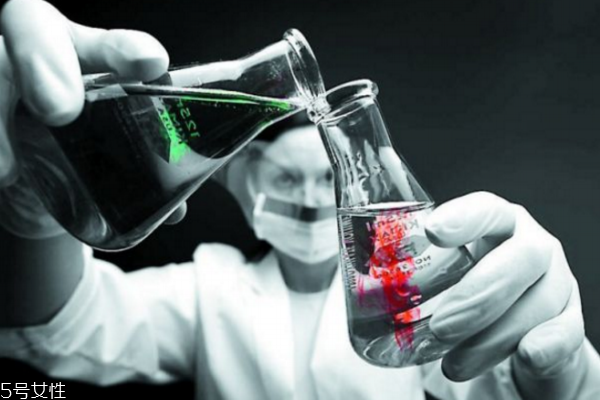 尿毒癥危害大 早檢查早治療 尿毒癥危害大 早檢查早治療