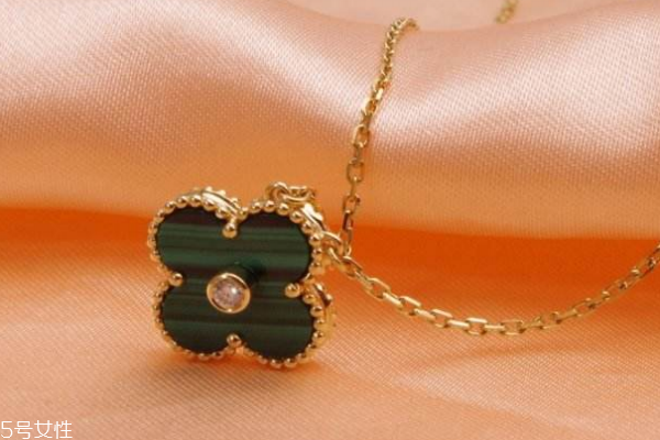 梵克雅寶項鏈真假鑒別 這幾點要看清 梵克雅寶項鏈真假鑒別 這幾點要看清