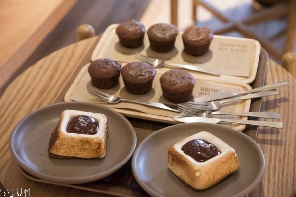 巧克力好壞怎么看 好巧克力掰開有咔嚓聲 巧克力好壞怎么看 好巧克力掰開有咔嚓聲