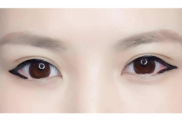 圓眼怎么畫眼線 增加成熟感是重點 圓眼怎么畫眼線 增加成熟感是重點