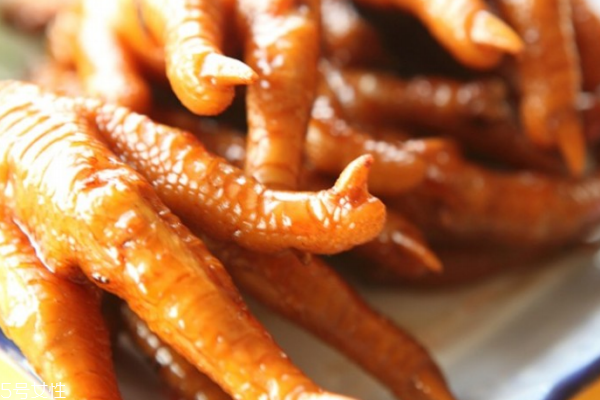 雞爪可以煲什么湯 這幾種雞爪湯都美味 雞爪可以煲什么湯 這幾種雞爪湯都美味