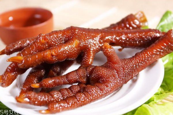 雞爪可以煲什么湯 這幾種雞爪湯都美味 雞爪可以煲什么湯 這幾種雞爪湯都美味