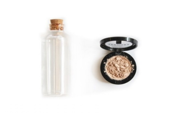 眼影為什么會(huì)碎 眼影碎了這樣補(bǔ)救 眼影為什么會(huì)碎 眼影碎了這樣補(bǔ)救