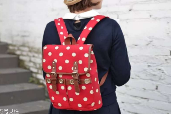 開學(xué)背什么書包 這三款都很合適 開學(xué)背什么書包 這三款都很合適