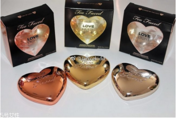 too faced高光怎么樣 too faced心形高光色號及試色 too faced高光怎么樣 too faced心形高光色號及試色