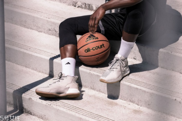 羅斯9和利拉德4哪個好 阿迪達斯頂級實戰(zhàn)球鞋 羅斯9和利拉德4哪個好 阿迪達斯頂級實戰(zhàn)球鞋