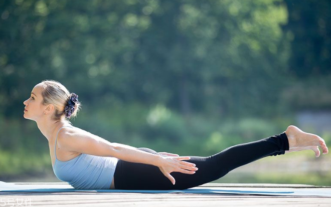 女生后背厚怎么減肥 3個必殺技讓你女人味爆表 女生后背厚怎么減肥 3個必殺技讓你女人味爆表