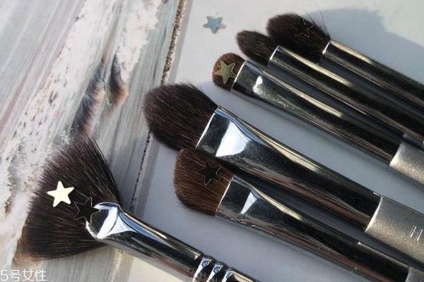 魅絲蔻化妝刷什么檔次 開(kāi)架產(chǎn)品適合新手