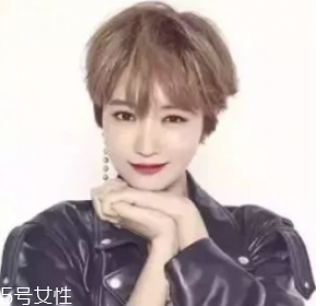 指透劉海什么發(fā)質(zhì)能剪 發(fā)質(zhì)太粗硬不適合 指透劉海什么發(fā)質(zhì)能剪 發(fā)質(zhì)太粗硬不適合