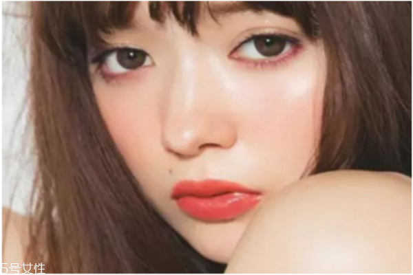 眼影過(guò)期了怎么辦 粉質(zhì)眼影保質(zhì)期 眼影過(guò)期了怎么辦 粉質(zhì)眼影保質(zhì)期