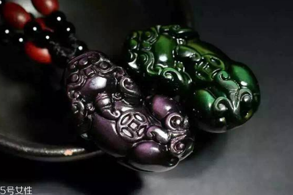 貔貅吊墜頭朝上還是朝下 有很大講究 貔貅吊墜頭朝上還是朝下 有很大講究