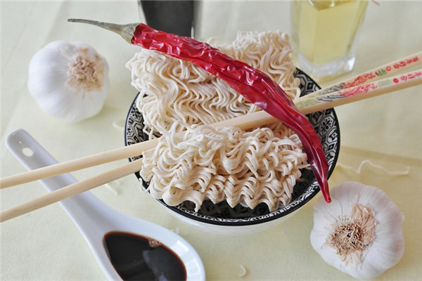 泡面怎么吃才健康 營養(yǎng)師教你健康吃 泡面怎么吃才健康 營養(yǎng)師教你健康吃