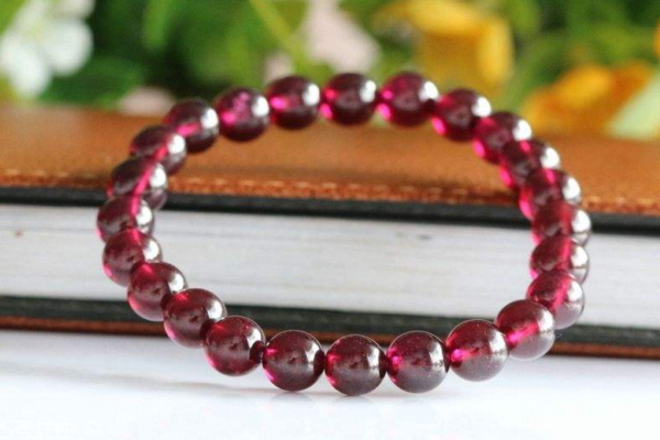 石榴石手鏈怎么凈化 這幾招都很好用 石榴石手鏈怎么凈化 這幾招都很好用