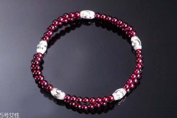 石榴石手鏈怎么凈化 這幾招都很好用 石榴石手鏈怎么凈化 這幾招都很好用