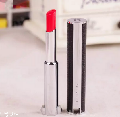 紀(jì)梵?？诩t301是什么顏色 紀(jì)梵?？诩t301試色