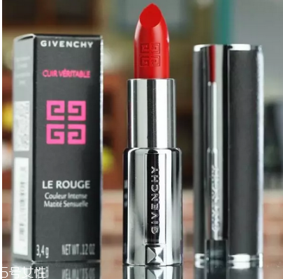 紀(jì)梵希口紅301是什么顏色 紀(jì)梵?？诩t301試色