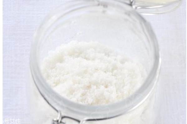 白糖洗臉的功效與作用，這樣也能美白