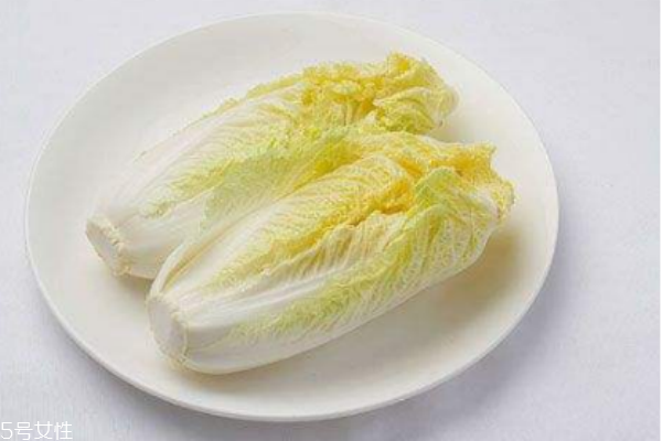 白菜的營養(yǎng)價值與功效 白菜的營養(yǎng)價值與功效