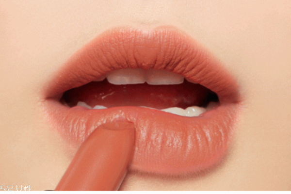 南瓜色妝容怎么畫 南瓜色妝容圖片教程 南瓜色妝容怎么畫 南瓜色妝容圖片教程