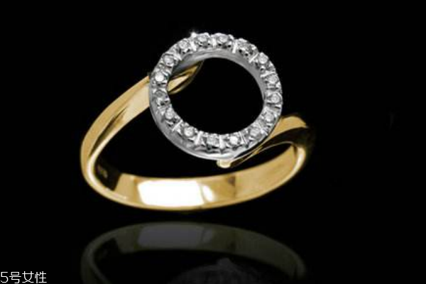 求婚可以用黃金戒指嗎 看對象喜好 求婚可以用黃金戒指嗎 看對象喜好